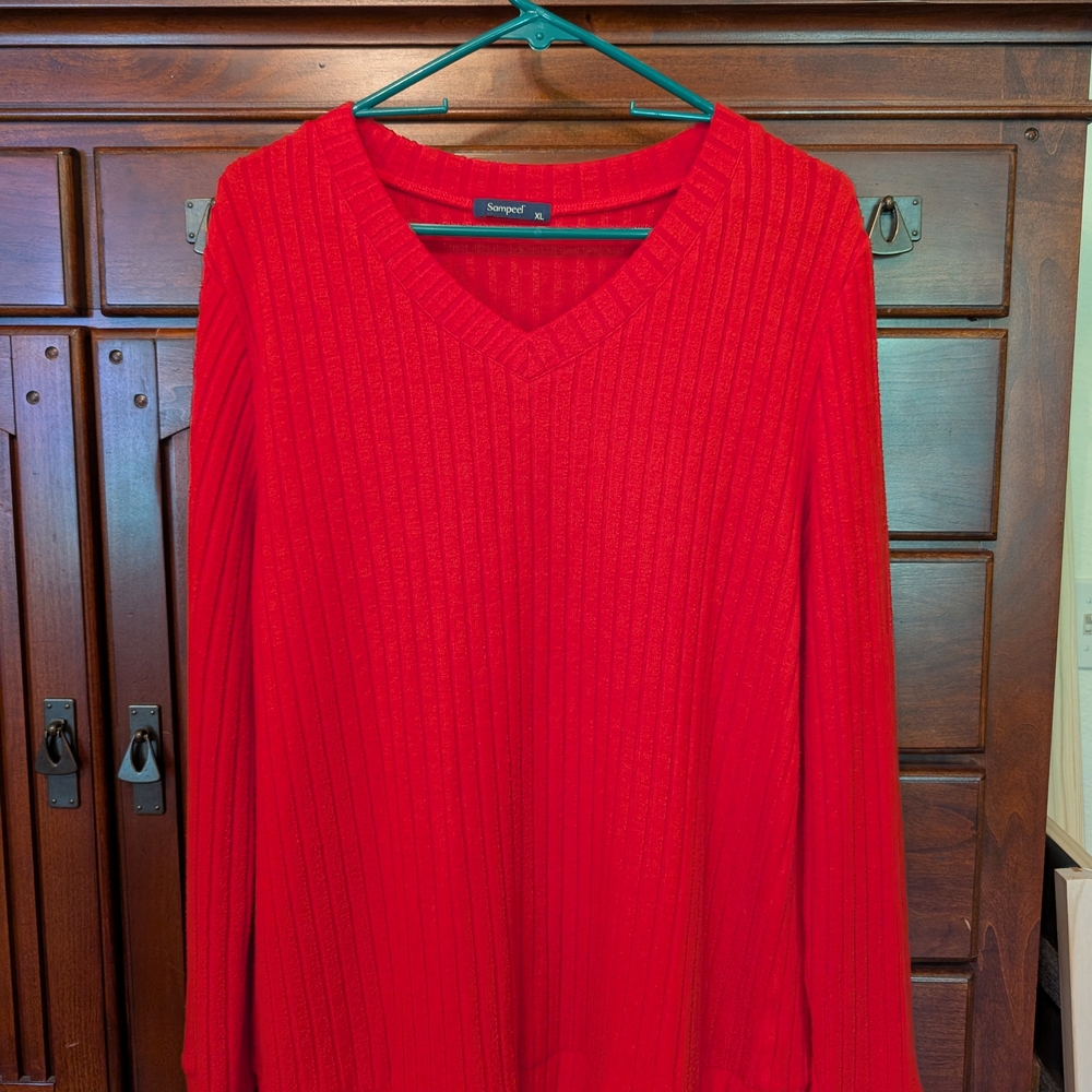 Tommy Hilfiger Women's Bold Red V-Neck Sweater